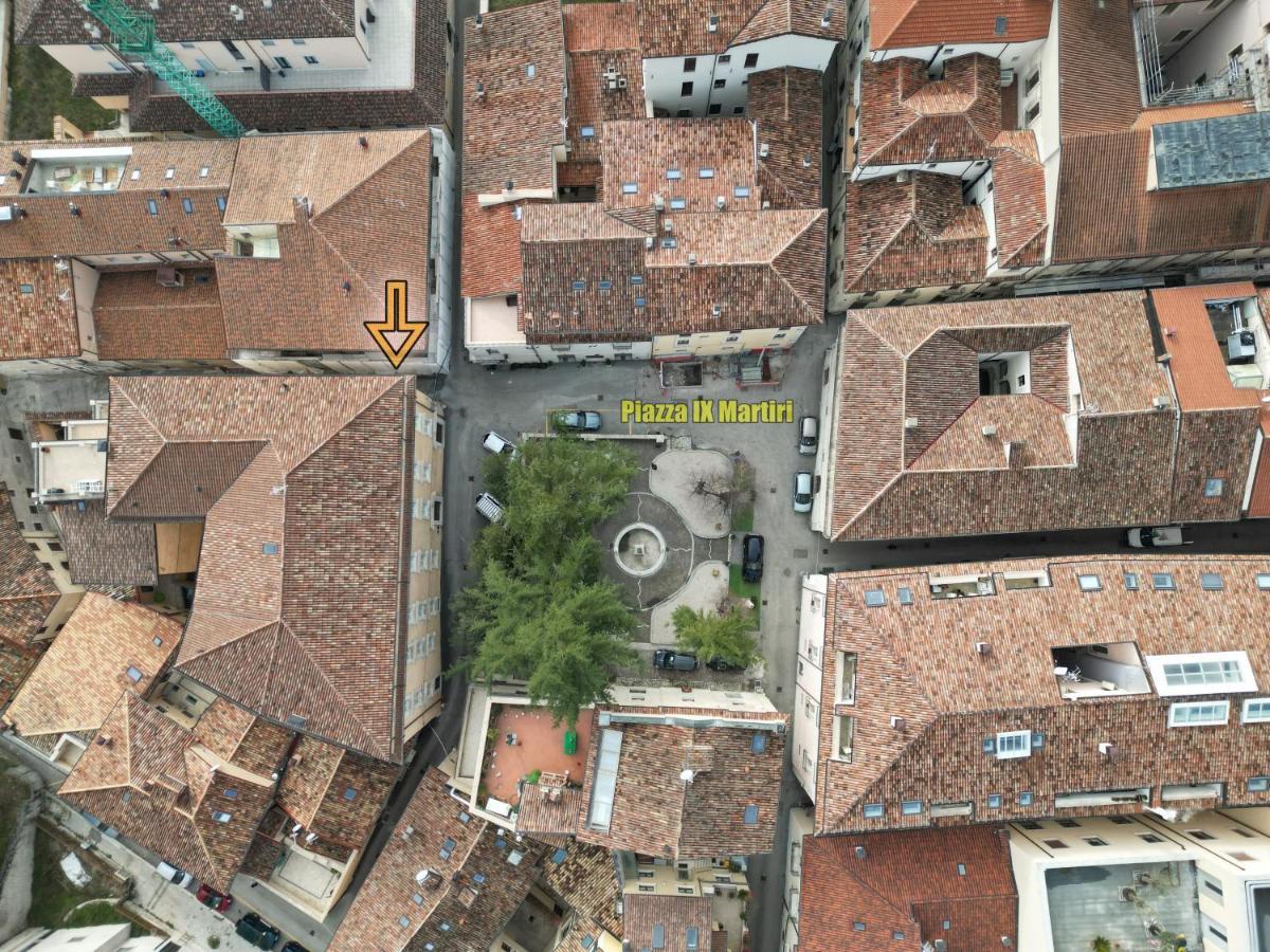 Dimora Del Sole - Intero Appartamento LʼAquila Eksteriør bilde